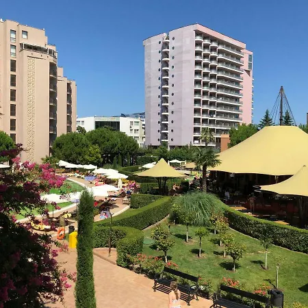 Dreambg Apartments - Royal Beach, Sunny Beach